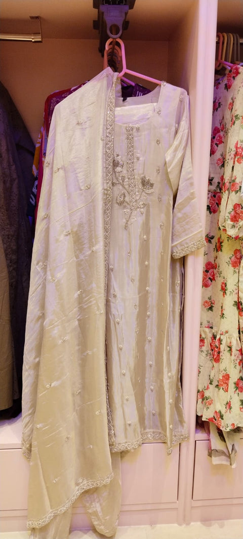 Ivory-Silver Shimmer Floral Hand-Embroidered 3-Pc Suit Set (Kurta, Pants & Dupatta)
